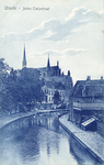 1867 Gezicht op de Oudegracht te Utrecht uit het zuidoosten met rechts de Werf aan de Twijnstraat en op de achtergrond ...